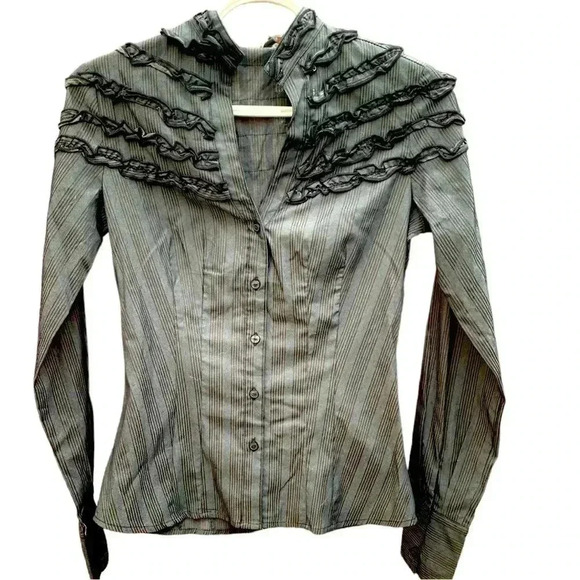 guarapo Italian Made Fitted, Grey lightweight blouse w stretch and ruffles - Picture 1 of 7